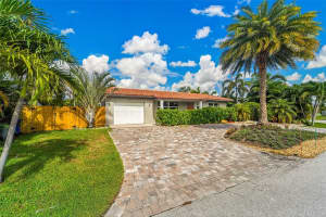 240 Se 15th Ave, Pompano Beach