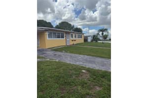 19425 NW 39th Ave, Opa Locka, FL 33055 - MLS#F10515706