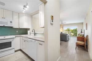 6000 N Ocean Blvd 4F, Lauderdale By The Sea, FL 33308 - MLS#F10515765