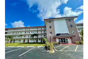 4140 Nw 44th Ave 211, Lauderdale Lakes