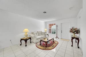4042 Eastridge Cir, Deerfield Beach, FL 33064 - MLS#F10515818