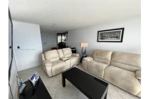 111 Briny Ave 27-04, Pompano Beach, FL 33062 - MLS#F10515850