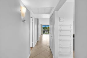 110 Royal Park Dr 2G, Oakland Park, FL 33309 Sold 09/02/25