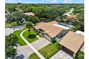 10291 NW 3rd Ct, Plantation, FL 33324 Sold 08/26/25