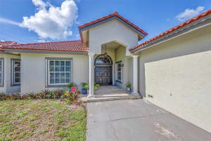 2351 NW 29th St, Oakland Park, FL 33311 Sold 09/05/25