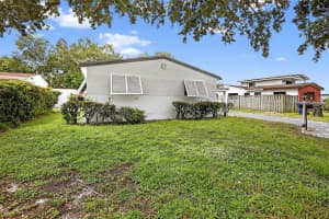 6620 Charleston St, Hollywood, FL 33024 Sold 09/12/25