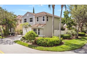 1140 Linden St, Hollywood, FL 33019 - MLS#F10515986