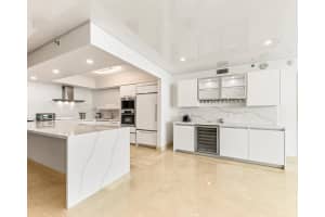 101 Fort Lauderdale Beach Boulevard, Fort Lauderdale, FL 33316 - MLS#F10515990