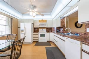 271 Hollybrook Drive, Pembroke Pines, FL 33025 - MLS#F10516041