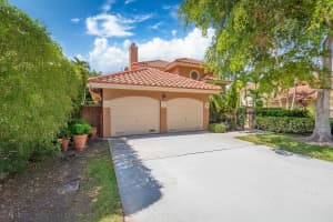 749 NW 40th Ter, Deerfield Beach, FL 33442 Sold 12/23/25