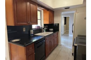5691 SW 1st St, Plantation, FL 33317 - MLS#F10516046