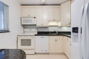 608 SW Natura Blvd 112, Deerfield Beach, FL 33441 Sold 09/30/25