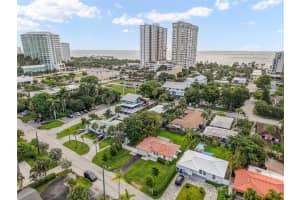 208 S Riverside Dr, Pompano Beach, FL 33062 - MLS#F10516095