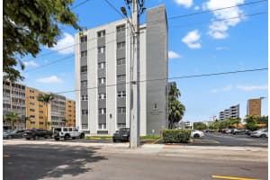 420 12th Avenue, Hallandale Beach, FL 33009 - MLS#F10516125