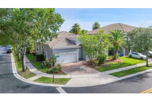 16714 Sw 10th St, Pembroke Pines