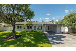 340 SE 8th Ct, Pompano Beach, FL 33060 Sold 09/02/25