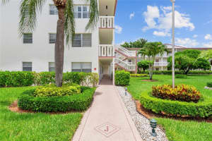 410 Fanshaw J 410, Boca Raton, FL 33434 - MLS#F10516180