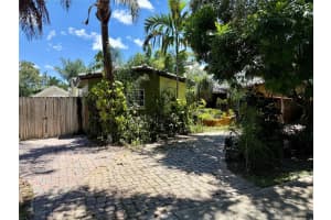 8918 SW 49th Ct, Cooper City, FL 33328 Sold 09/17/25