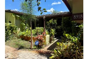 8918 SW 49th Ct, Cooper City, FL 33328 Sold 09/17/25