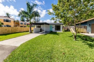 49 NE 5th Ave, Deerfield Beach, FL 33441 - MLS#F10516222