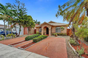 12857 NW 102nd Ave, Hialeah, FL 33018 Sold 09/12/25