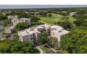 9481 Evergreen Pl 103, Davie