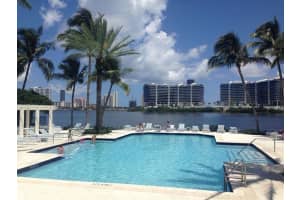 3255 Ne 184th St 12218, Aventura