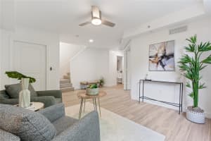 630 SE 15th St 7, Fort Lauderdale, FL 33316 - MLS#F10516309