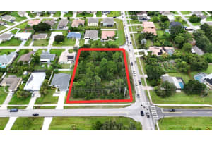1711 SW Del Rio Blvd, Port Saint Lucie, FL 34953 - MLS#F10516318