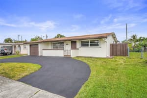 2510 NW 94th Ter, Sunrise, FL 33322 - MLS#F10516338