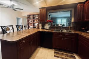 9804 NW 43rd St, Sunrise, FL 33351 Sold 08/28/25