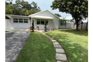 375 Orange Way, West Palm Beach, FL 33405 - MLS#F10516393