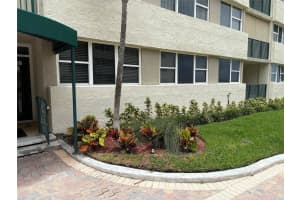 1239 Hillsboro Mile 104, Hillsboro Beach, FL 33062 - MLS#F10516395