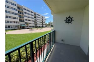 1239 Hillsboro Mile 104, Hillsboro Beach, FL 33062 - MLS#F10516395