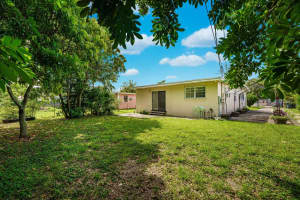 430 NW 133rd St, North Miami, FL 33168 - MLS#F10516399