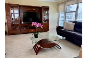 3300 NE 36th St 1122, Fort Lauderdale, FL 33308 Sold 10/22/25