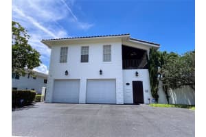 929 NE 18th Ct, Fort Lauderdale, FL 33305 - MLS#F10516440