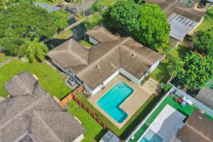 9348 NW 24th Pl, Pembroke Pines, FL 33024 - MLS#F10516445