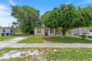 1558 Nw 3rd Way, Pompano Beach