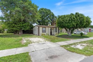 1558 NW 3rd Way, Pompano Beach, FL 33060 Sold 12/17/25