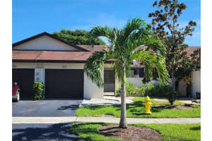 9020 NW 60th St, Tamarac, FL 33321 - MLS#F10516476