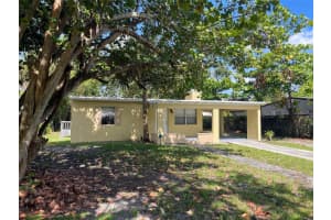 123 Sw 21st Way, Fort Lauderdale