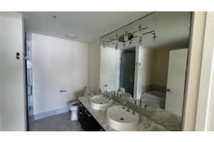 253 2nd Street, Miami, FL 33132 - MLS#F10516494