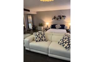1901 S Ocean Dr 102, Hollywood, FL 33019 - MLS#F10516498