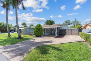 1498 Ne 39th St, Oakland Park