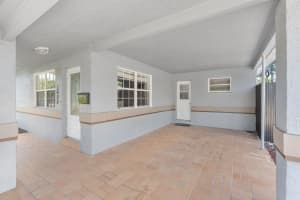 1498 NE 39th St, Oakland Park, FL 33334 - MLS#F10516546