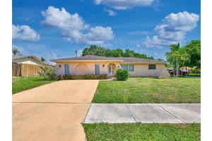 2014 7th Ct, Lake Worth Beach, FL 33461 - MLS#F10516547