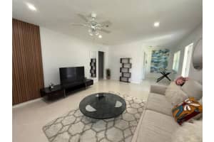 23 NE 19th Ave, Pompano Beach, FL 33060 - MLS#F10516562