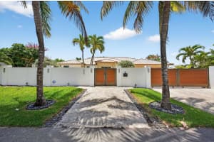 2460 36th Street, Fort Lauderdale, FL 33308 - MLS#F10516572