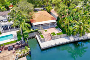 5200 Riviera Dr, Coral Gables, FL 33146 - MLS#F10516582